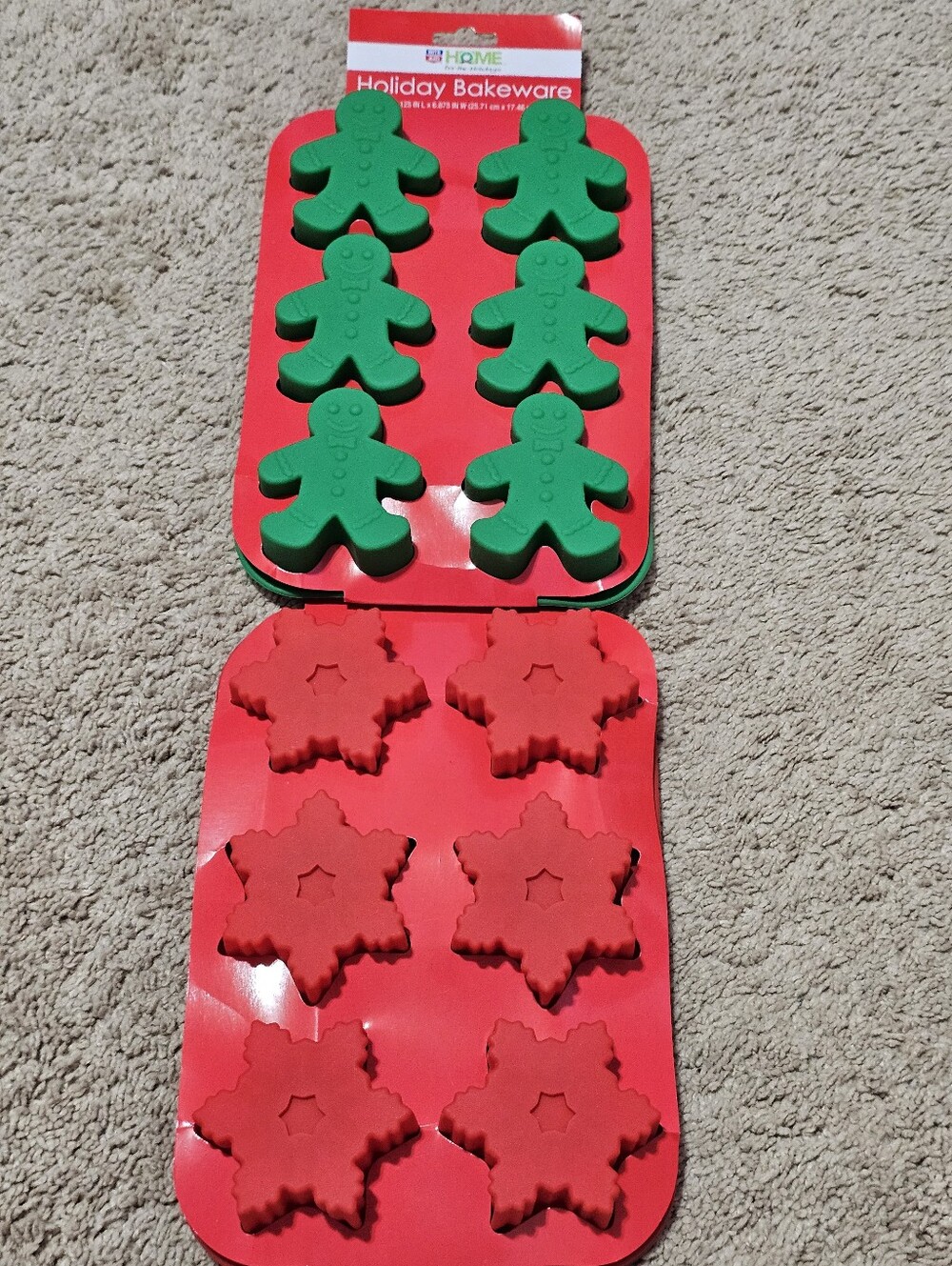 New! Silicone Baking Molds Set of 2 Christmas Holiday Gingerbread Man Snowflake